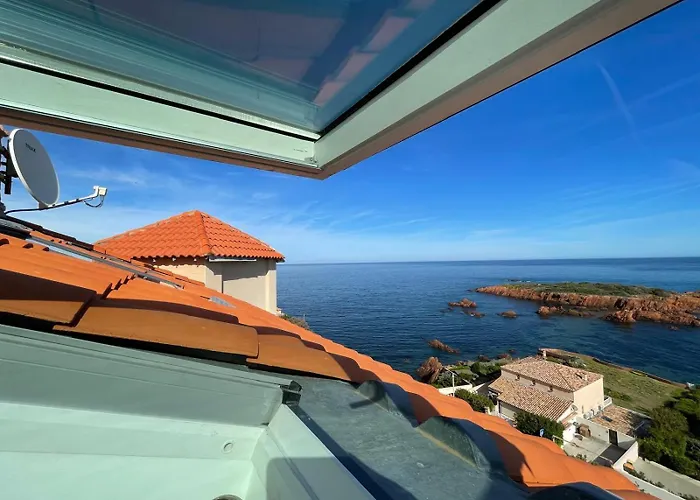 Petit Vue Et Corniche Esterel * Antheor-Cap-Roux